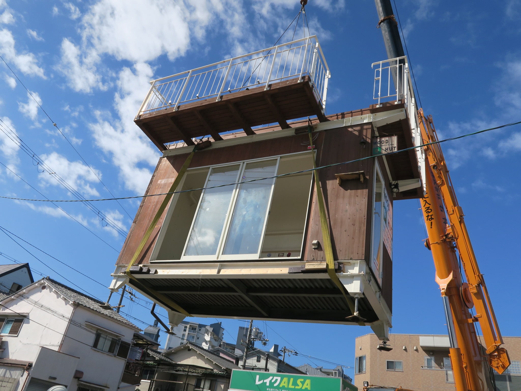 動く小商い×WOOD HUT（小屋）クリエイター