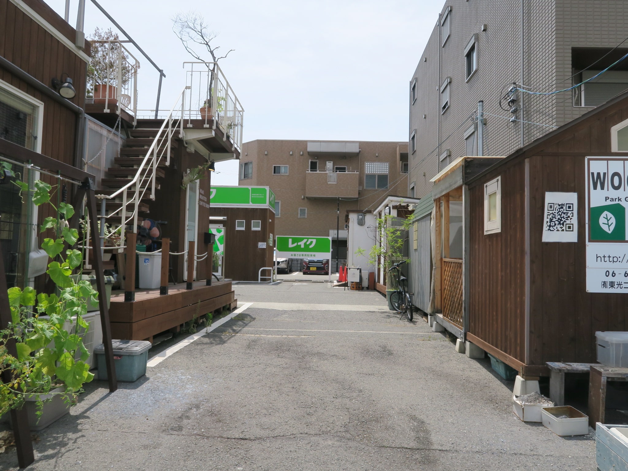 駐車場・遊休地活用×WOOD HUTモバイルパーク