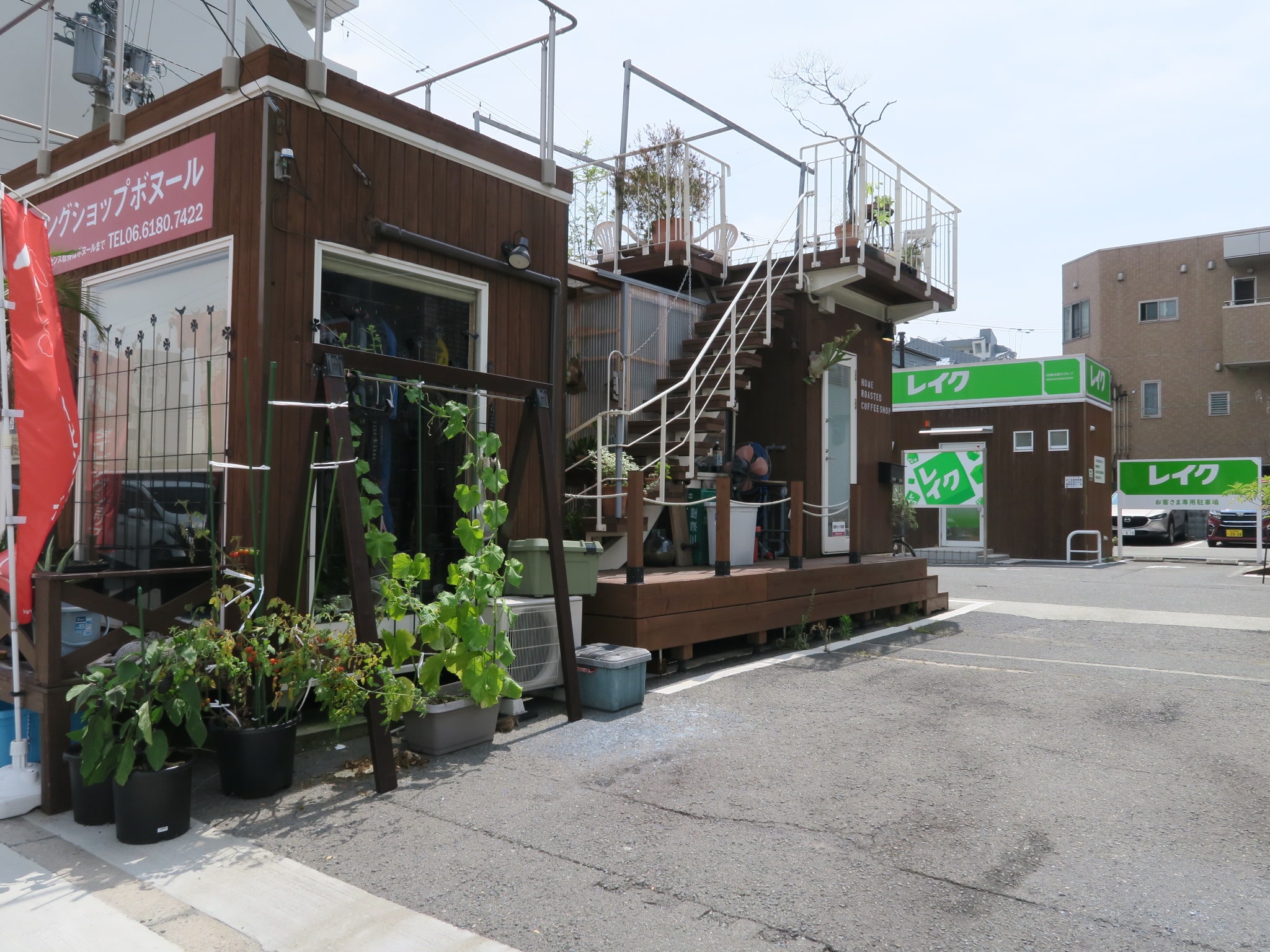 駐車場・遊休地活用×WOOD HUTモバイルパーク