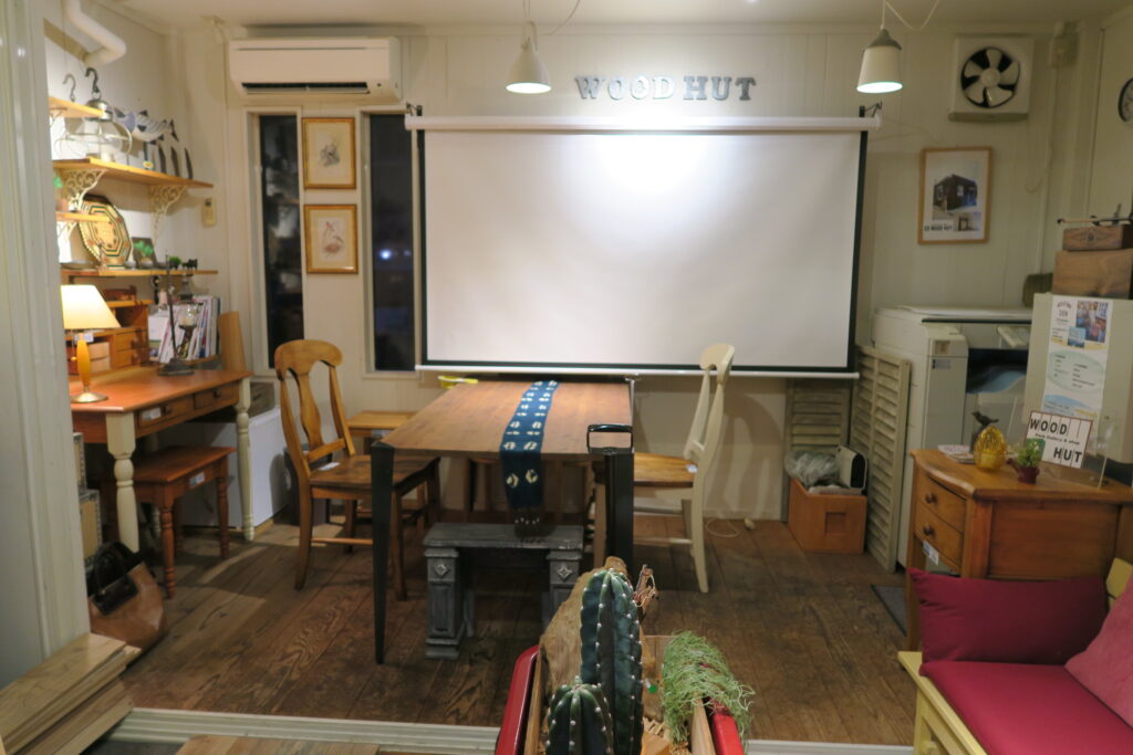 おやじの隠れ家サロン内観 (2)